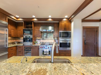 13031 Ritz Carlton Highlands Ct, Unit #672, Truckee, CA 96161 Photo