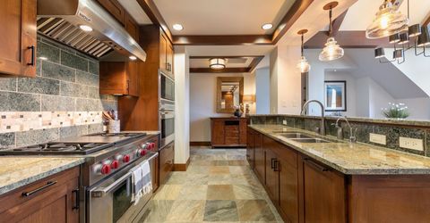 13031 Ritz Carlton Highlands Ct, Unit #672, Truckee, CA 96161 Photo