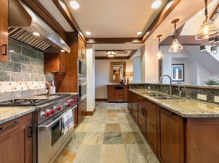 13031 Ritz Carlton Highlands Ct, Unit #672, Truckee, CA 96161 Photo