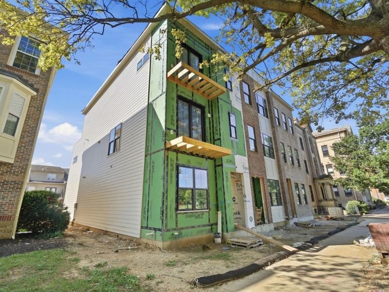 719 Ezzard Charles Drive, Cincinnati, OH 45203 Photo 29