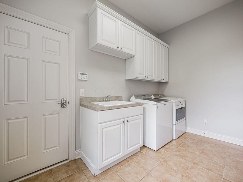 4095 Holkham , New Albany, OH 43054 Photo 20