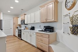 2180 Waterview Dr. photo 4
