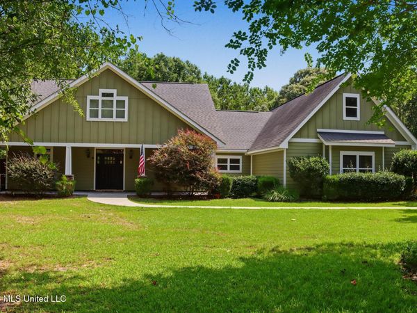 11526 Haleiwa Place, Diamondhead, MS 39525
