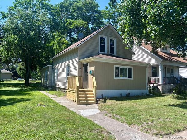 2504 Vanness Street, Port Huron, Mi 48060