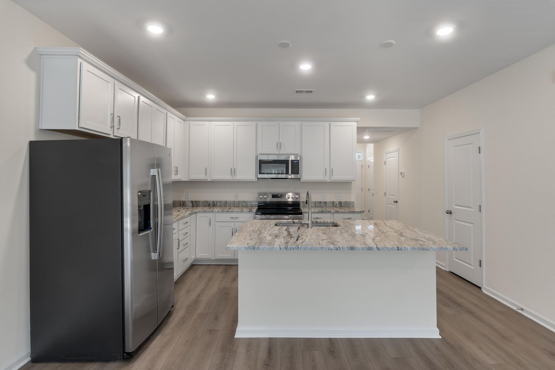 405 Painted Lady Lane Photo 4