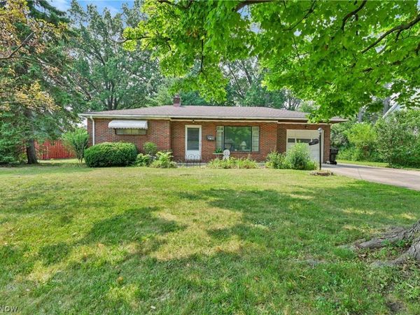 6244 Eavenson Road , Brook Park, OH 44142