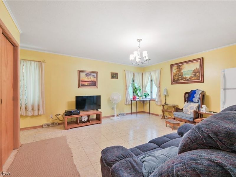 6244 Eavenson Road , Brook Park, OH 44142 Photo 17