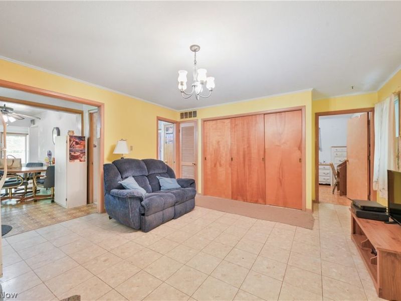 6244 Eavenson Road , Brook Park, OH 44142 Photo 19