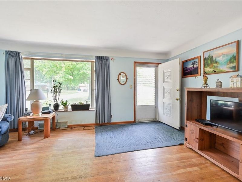6244 Eavenson Road , Brook Park, OH 44142 Photo 2