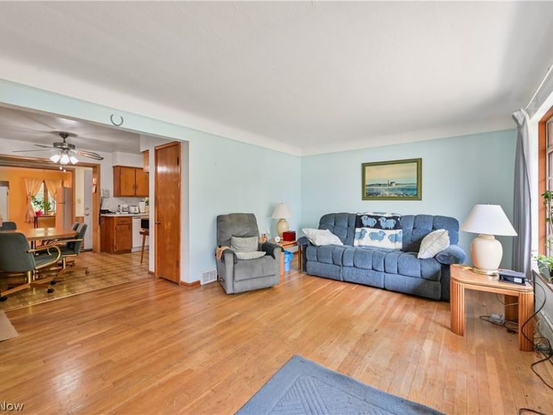 6244 Eavenson Road , Brook Park, OH 44142 Photo 5