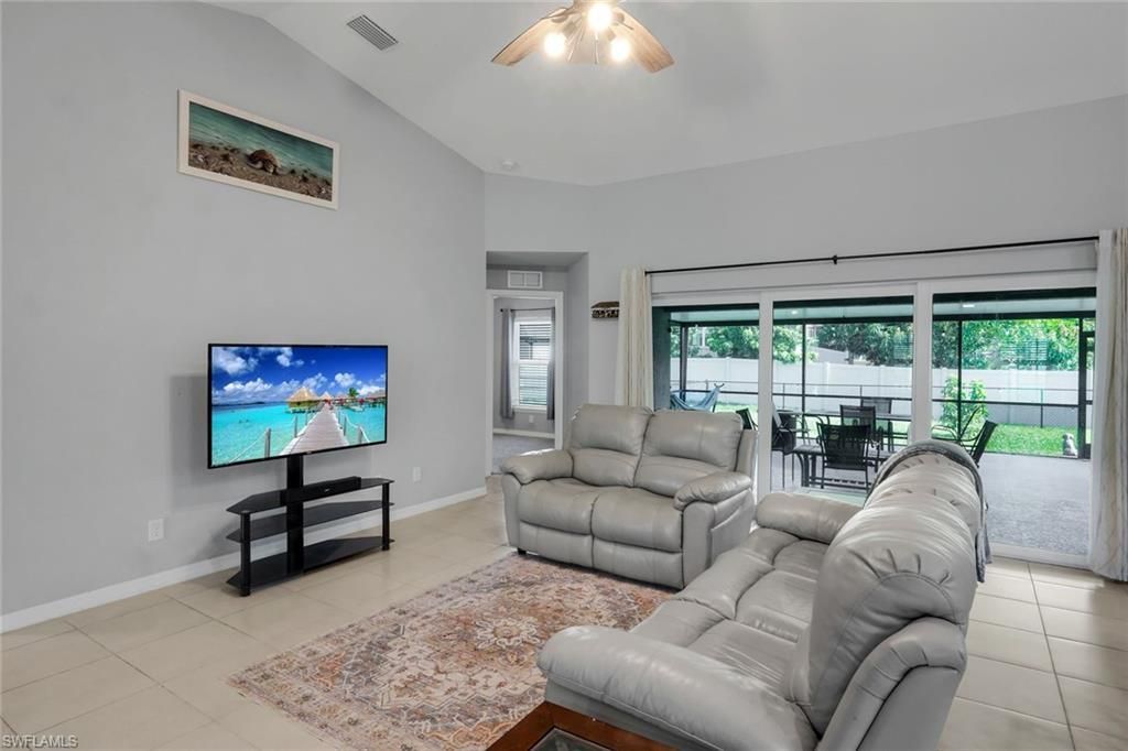 2627 SW 4th Ter , Cape Coral, FL 33991 Photo