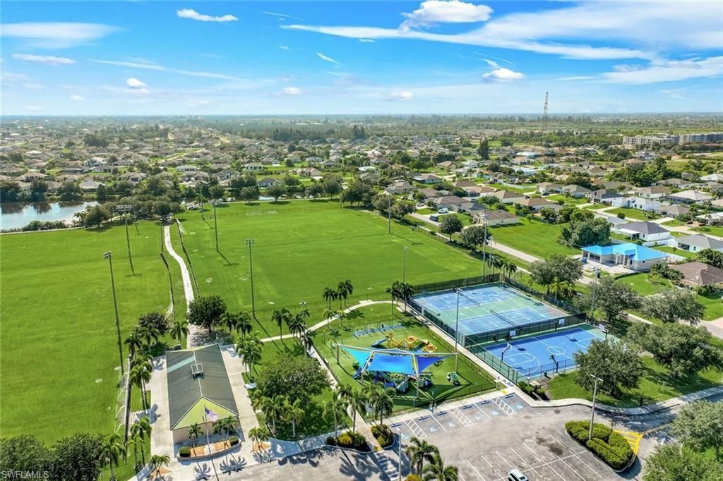 2627 SW 4th Ter , Cape Coral, FL 33991 Photo