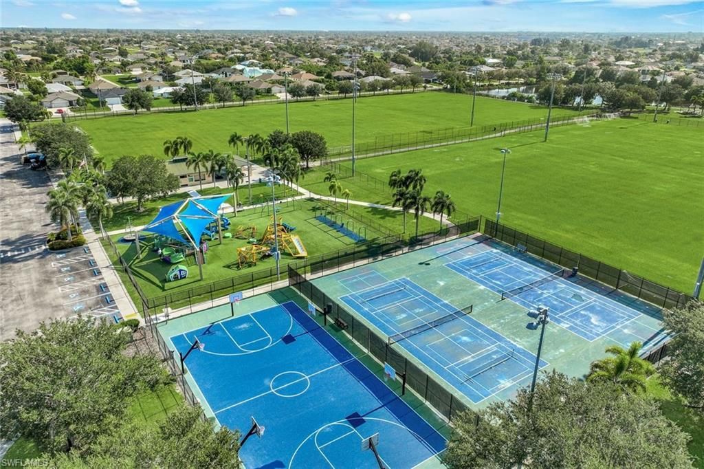 2627 SW 4th Ter , Cape Coral, FL 33991 Photo