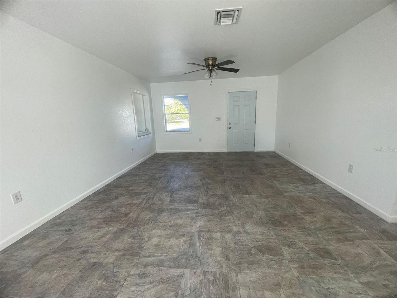 525 E Helen Avenue, Punta Gorda, FL 33950 Photo