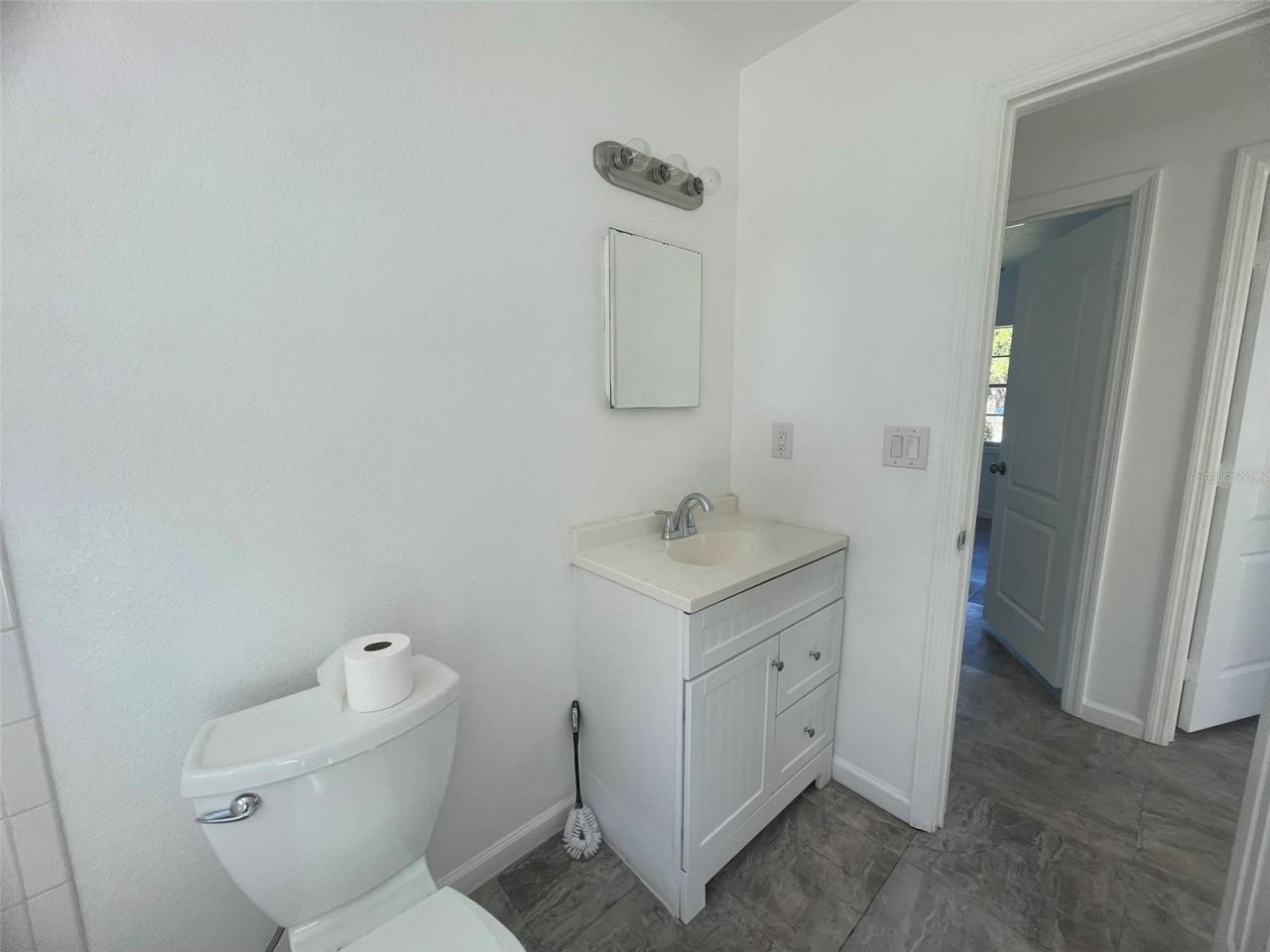 525 E Helen Avenue, Punta Gorda, FL 33950 Photo