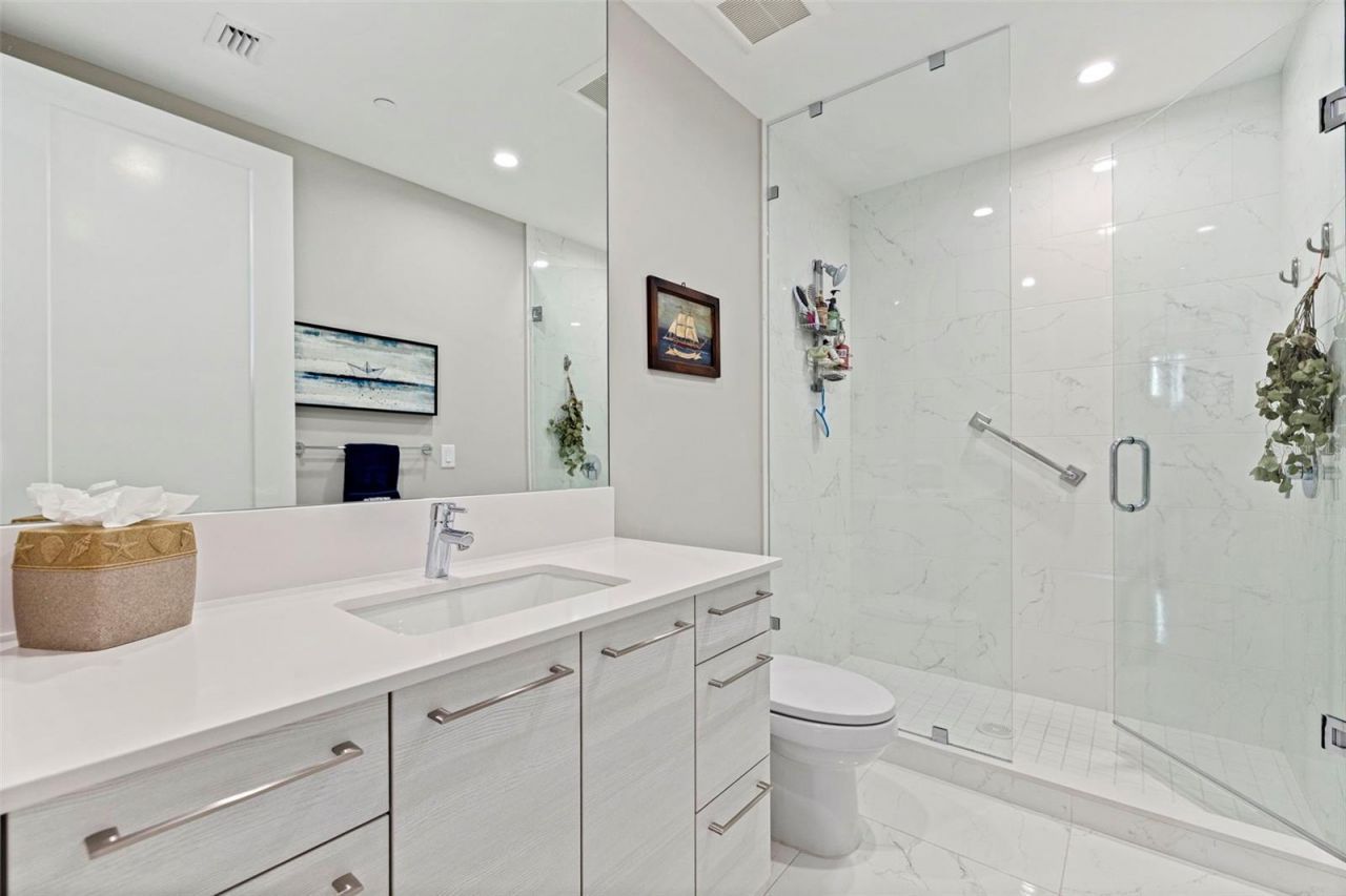 100 1st Avenue N, Unit 2902, Saint Petersburg, FL 33701 Photo