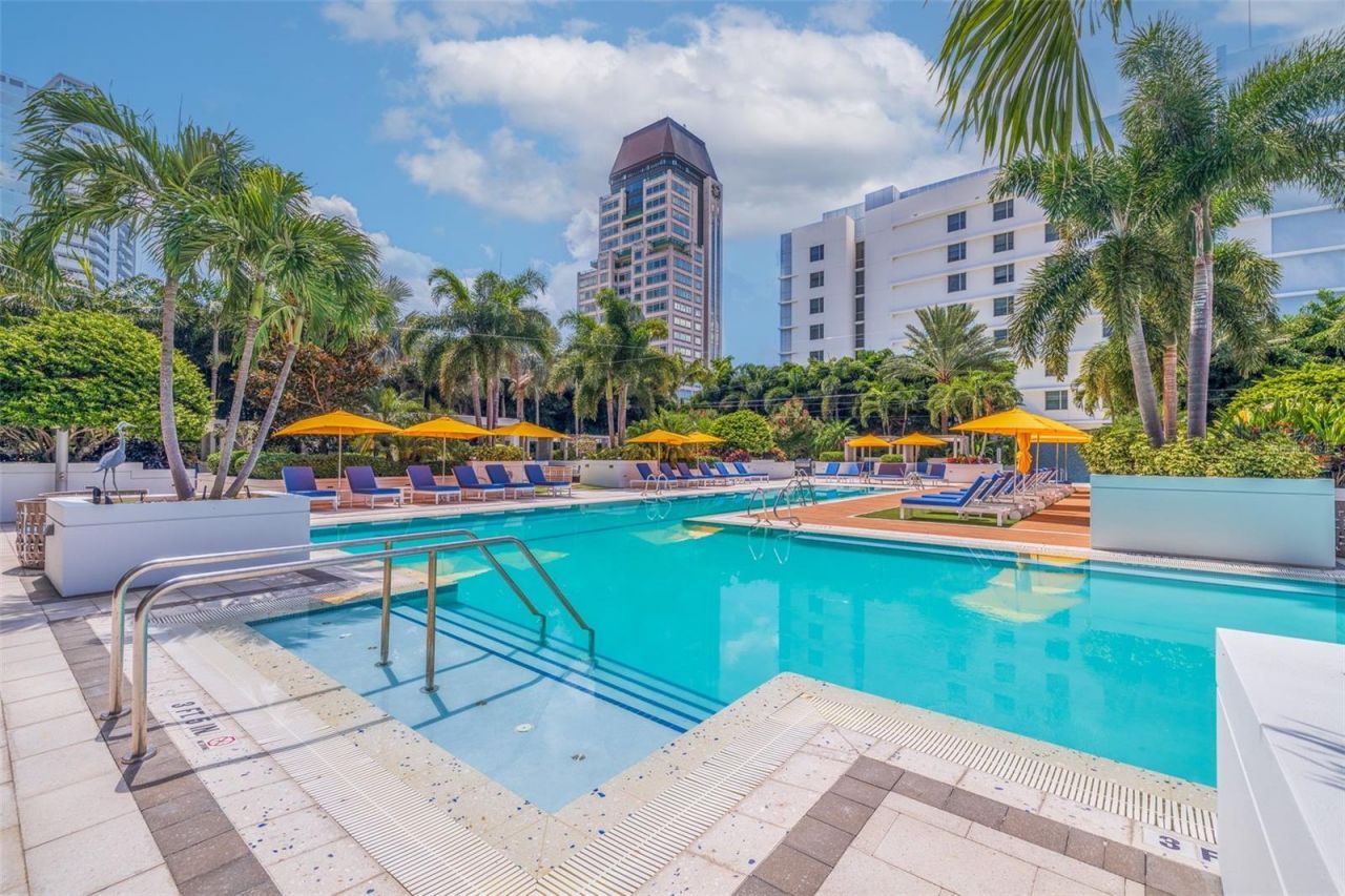 100 1st Avenue N, Unit 2902, Saint Petersburg, FL 33701 Photo