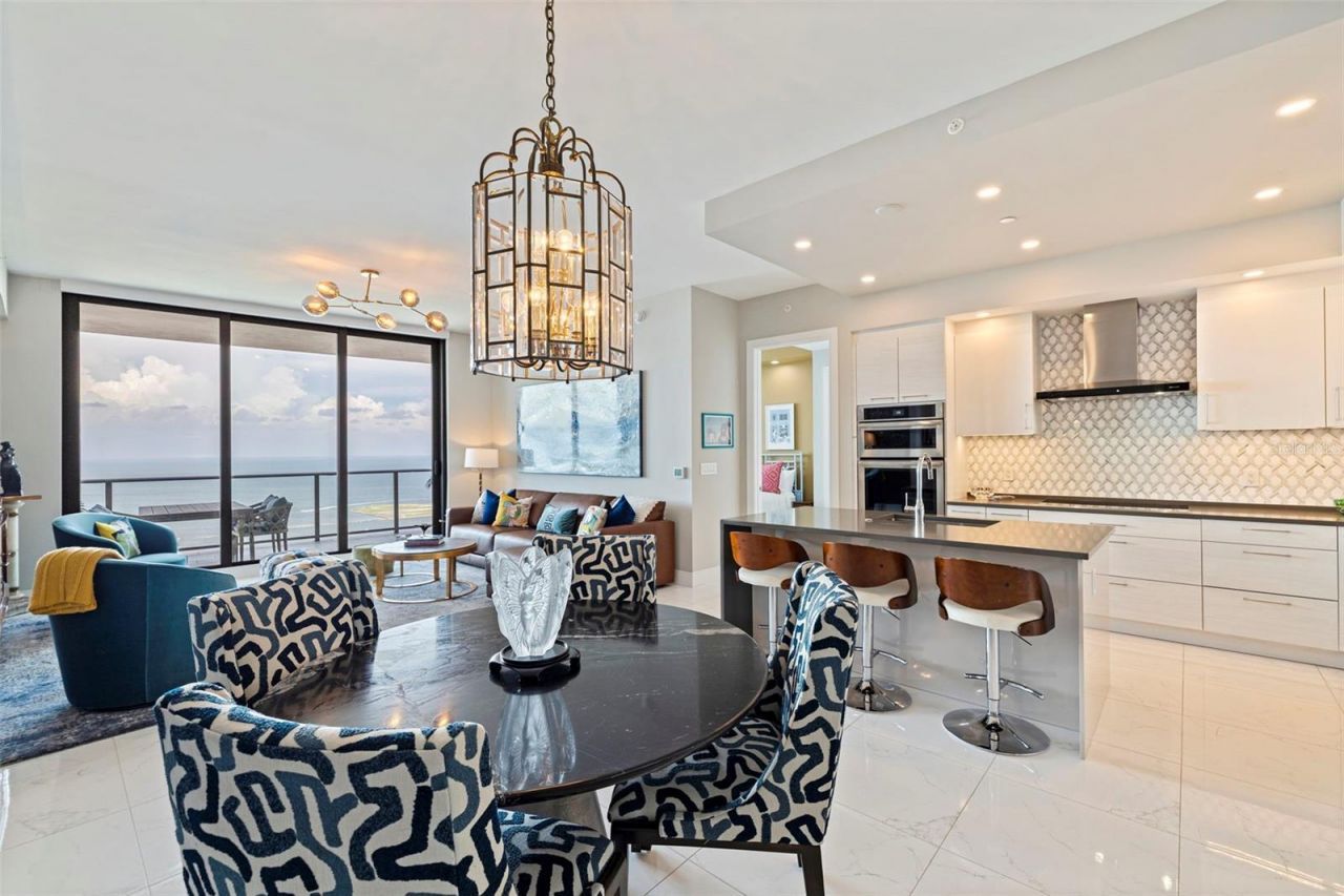 100 1st Avenue N, Unit 2902, Saint Petersburg, FL 33701 Photo