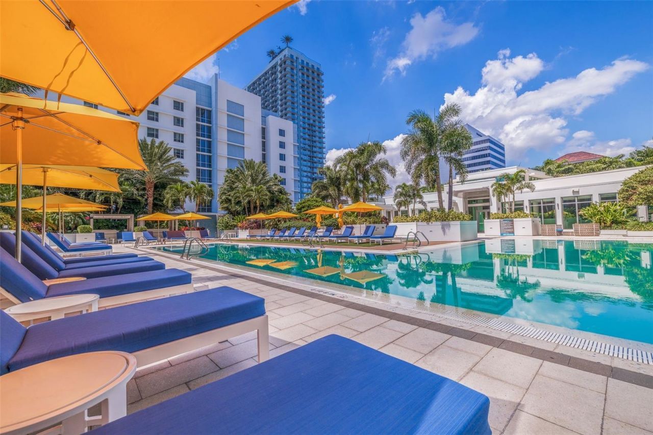 100 1st Avenue N, Unit 2902, Saint Petersburg, FL 33701 Photo