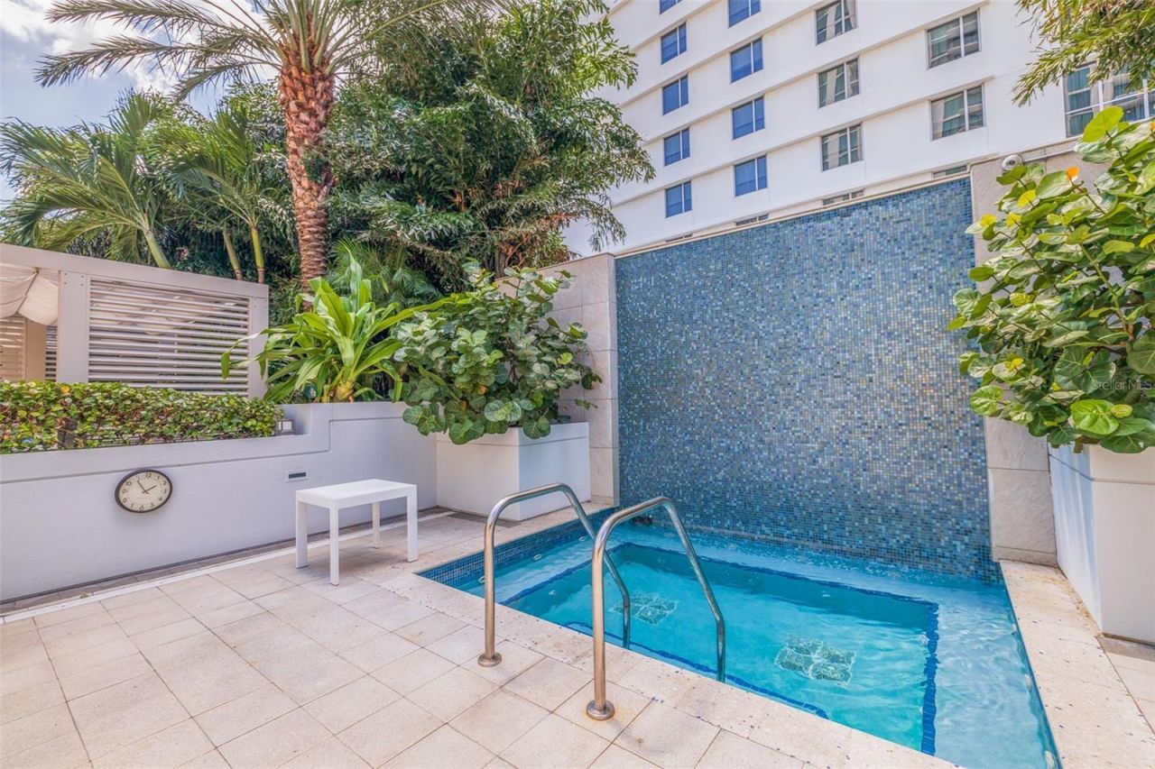 100 1st Avenue N, Unit 2902, Saint Petersburg, FL 33701 Photo