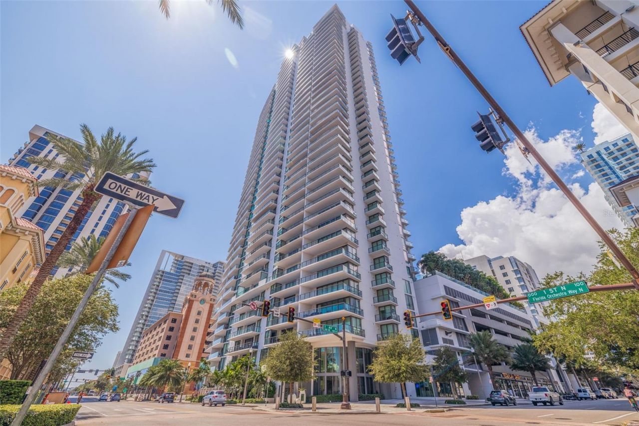 100 1st Avenue N, Unit 2902, Saint Petersburg, FL 33701 Photo