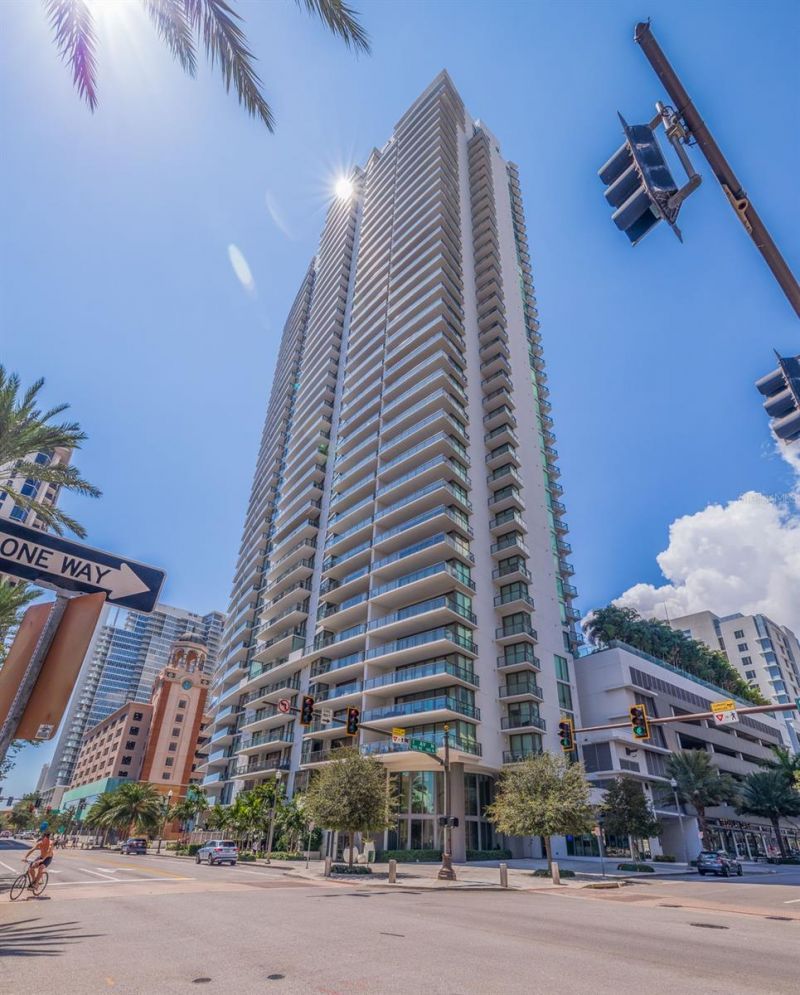 100 1st Avenue N, Unit 2902, Saint Petersburg, FL 33701 Photo