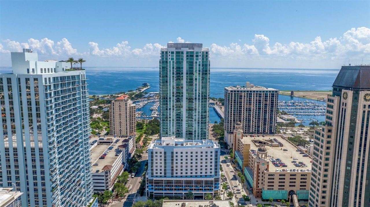 100 1st Avenue N, Unit 2902, Saint Petersburg, FL 33701 Photo