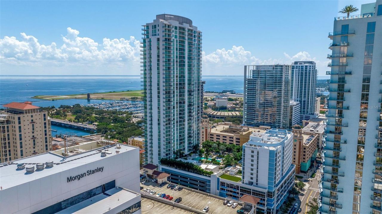 100 1st Avenue N, Unit 2902, Saint Petersburg, FL 33701 Photo