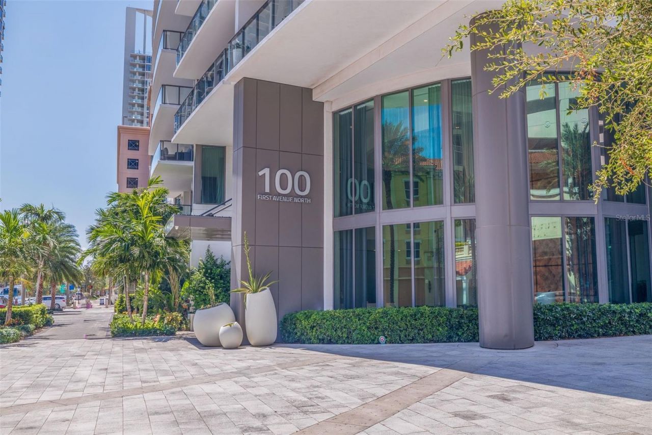 100 1st Avenue N, Unit 2902, Saint Petersburg, FL 33701 Photo