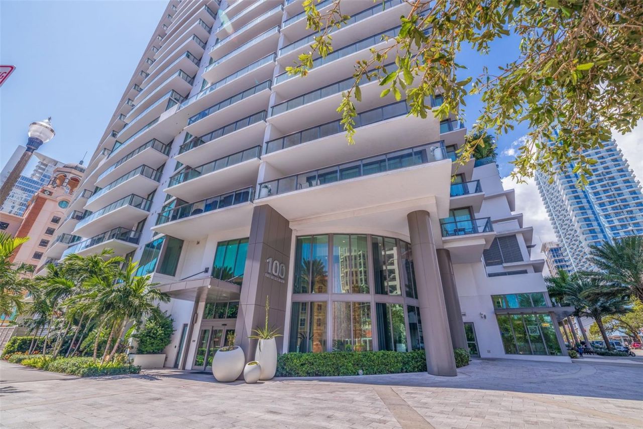 100 1st Avenue N, Unit 2902, Saint Petersburg, FL 33701 Photo