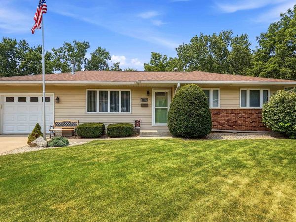 2183 Saint Celia Street, Dubuque, IA 52002