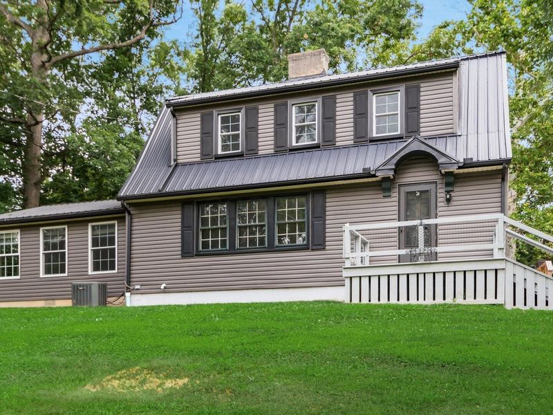 1224 Marwood Drive , Zanesville, OH 43701 Photo 2
