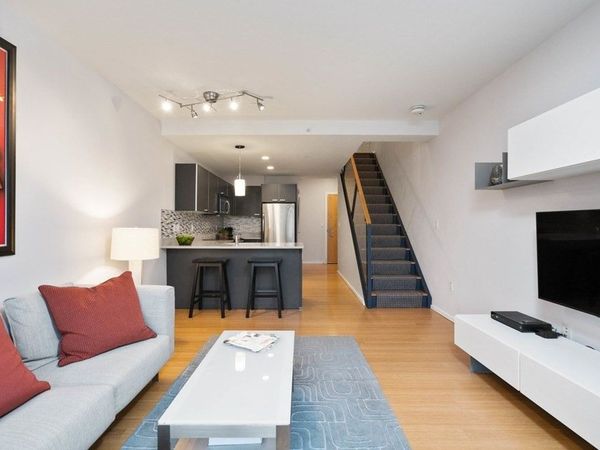 2 Earhart St, Unit 117, Cambridge, MA 02141