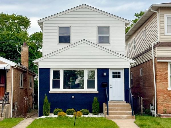6218 W Foster Avenue, Chicago, IL 60630