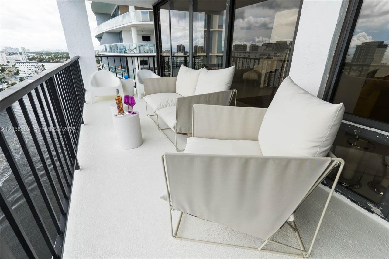 936 Intracoastal Drive, Unit 19H, Fort Lauderdale, FL 33304 Photo