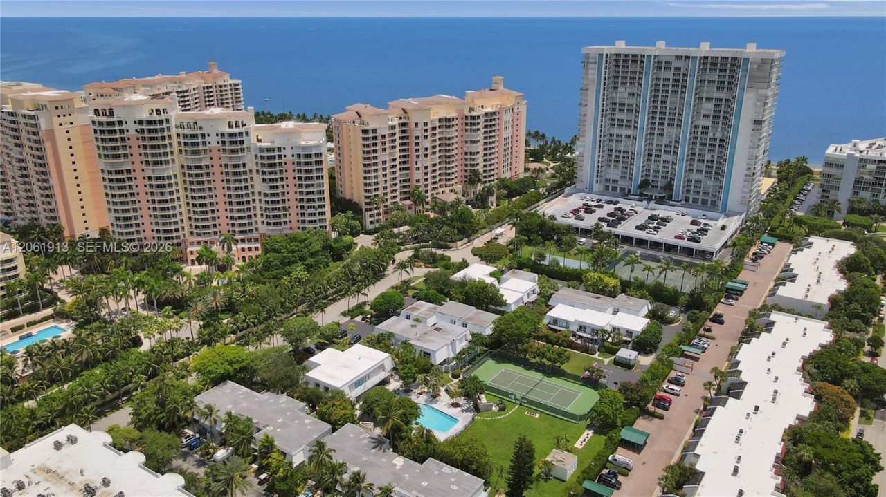 224 Sea View Dr, Unit 104, Key Biscayne, FL 33149 Photo