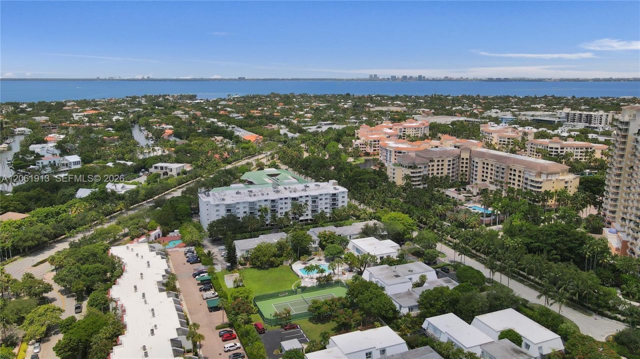 224 Sea View Dr, Unit 104, Key Biscayne, FL 33149 Photo