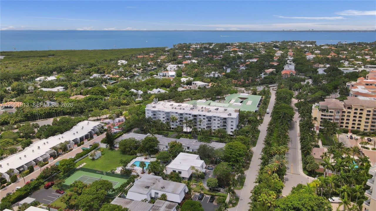 224 Sea View Dr, Unit 104, Key Biscayne, FL 33149 Photo