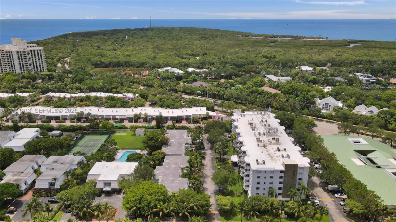 224 Sea View Dr, Unit 104, Key Biscayne, FL 33149 Photo
