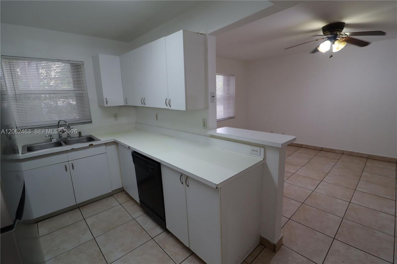 1901 Fillmore St, Unit 204, Hollywood, FL 33020 Photo