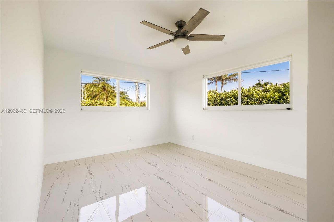 2111 N 14th Ct , Hollywood, FL 33020 Photo