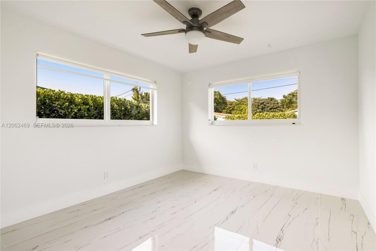 2111 N 14th Ct , Hollywood, FL 33020 Photo