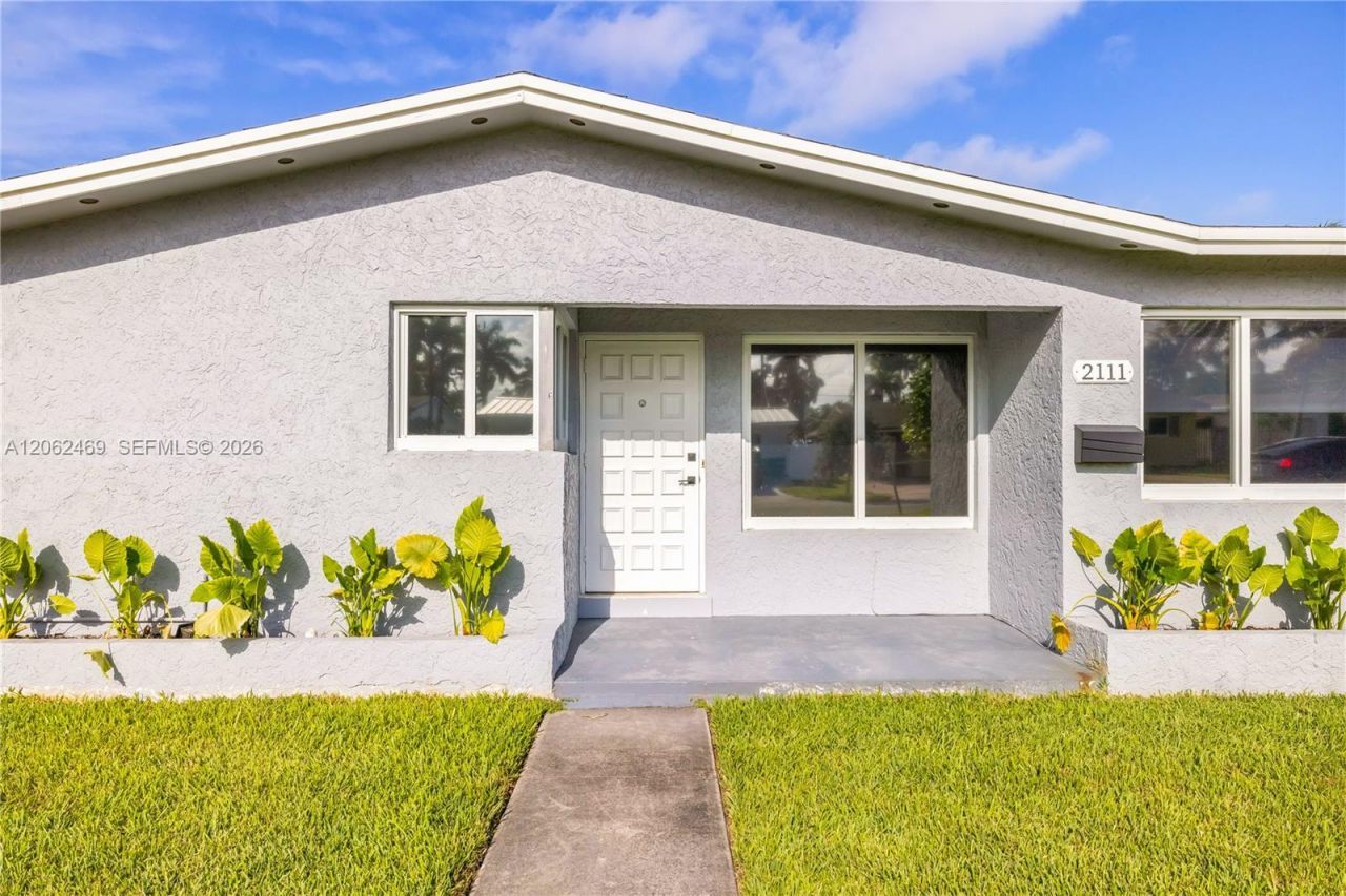 2111 N 14th Ct , Hollywood, FL 33020 Photo