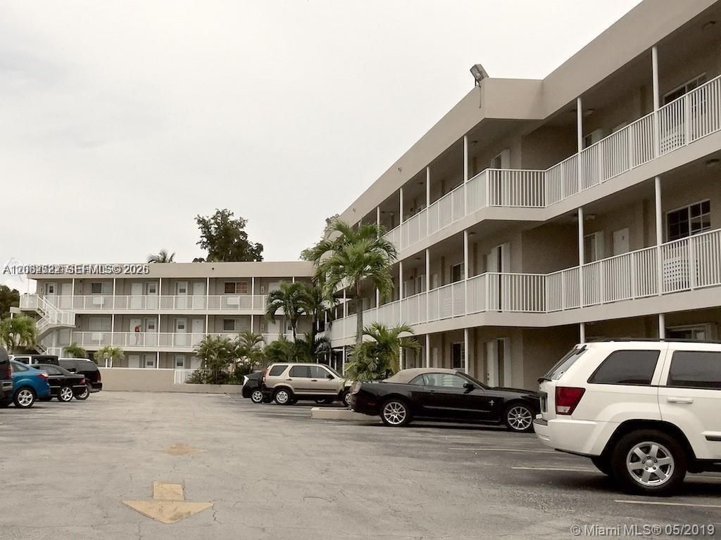 6580 Santona St , Unit A39, Coral Gables, FL 33146 Photo