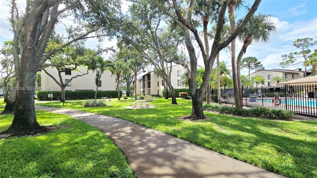 202 Foxtail Dr , Unit G2, Greenacres, FL 33415 Photo
