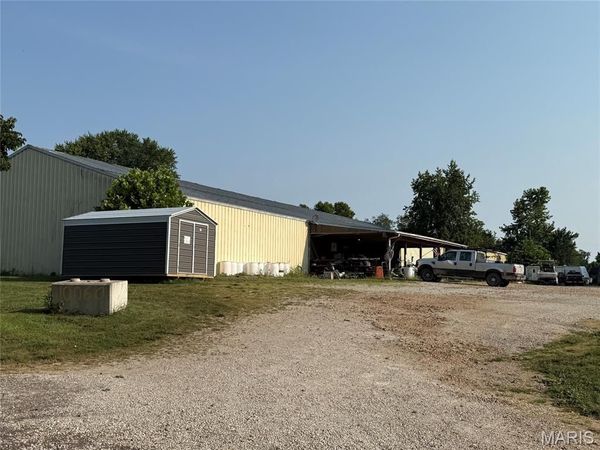 10060 HWY M , Caledonia, MO 63631