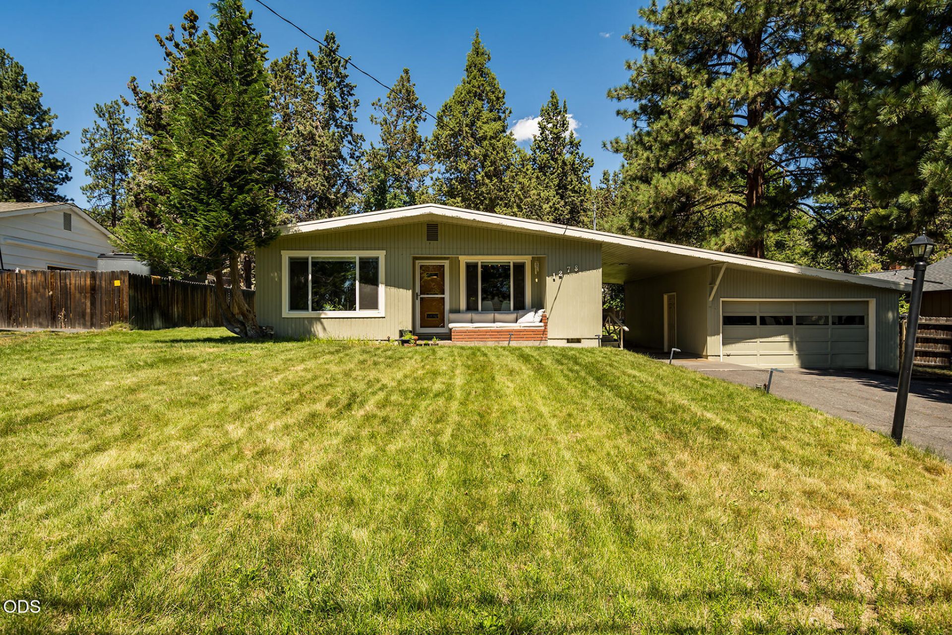 1278 NW Vicksburg Avenue, Bend, OR 97703 Main Photo