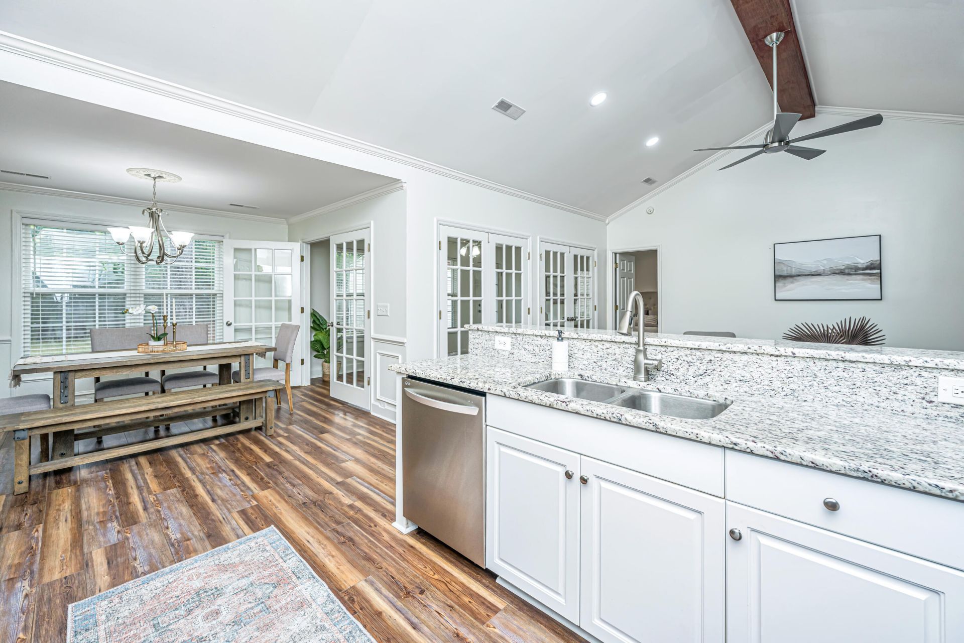 106 Irish Oak Drive Photo 12