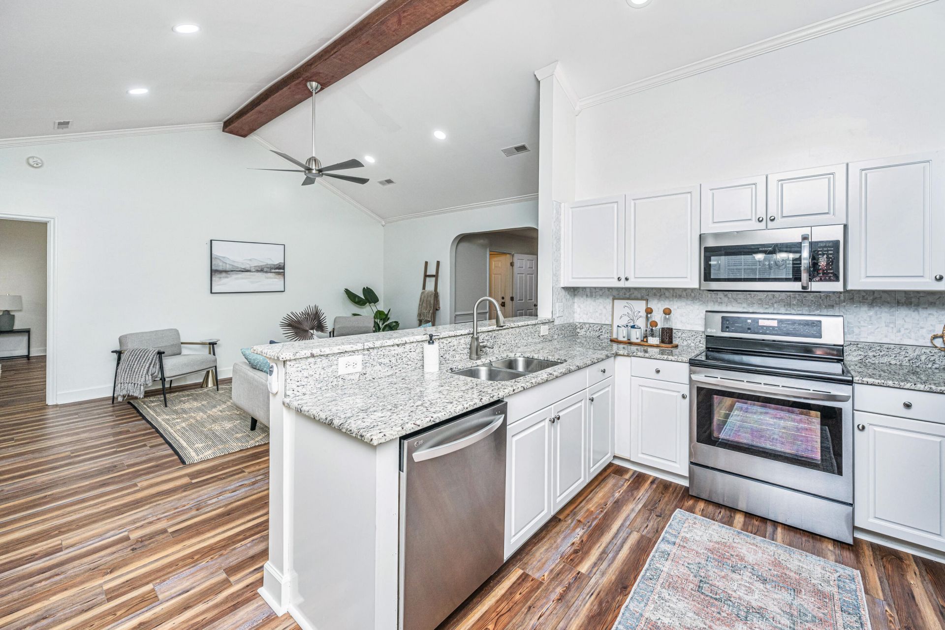 106 Irish Oak Drive Photo 13