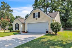 106 Irish Oak Drive photo 4